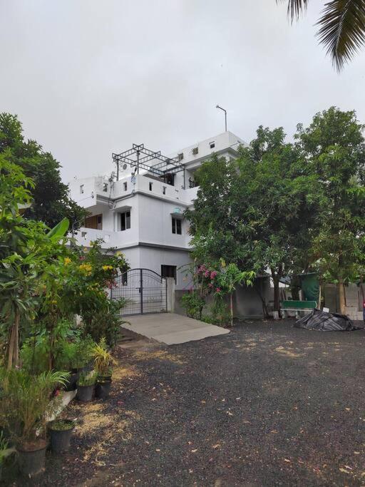 Gangi Kota North Flat Apartment