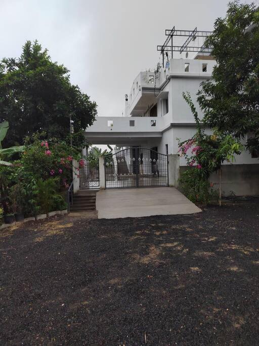 Gangi Kota North Flat Apartment